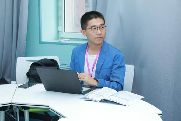 988881154258fb28b2e83ab902b64568